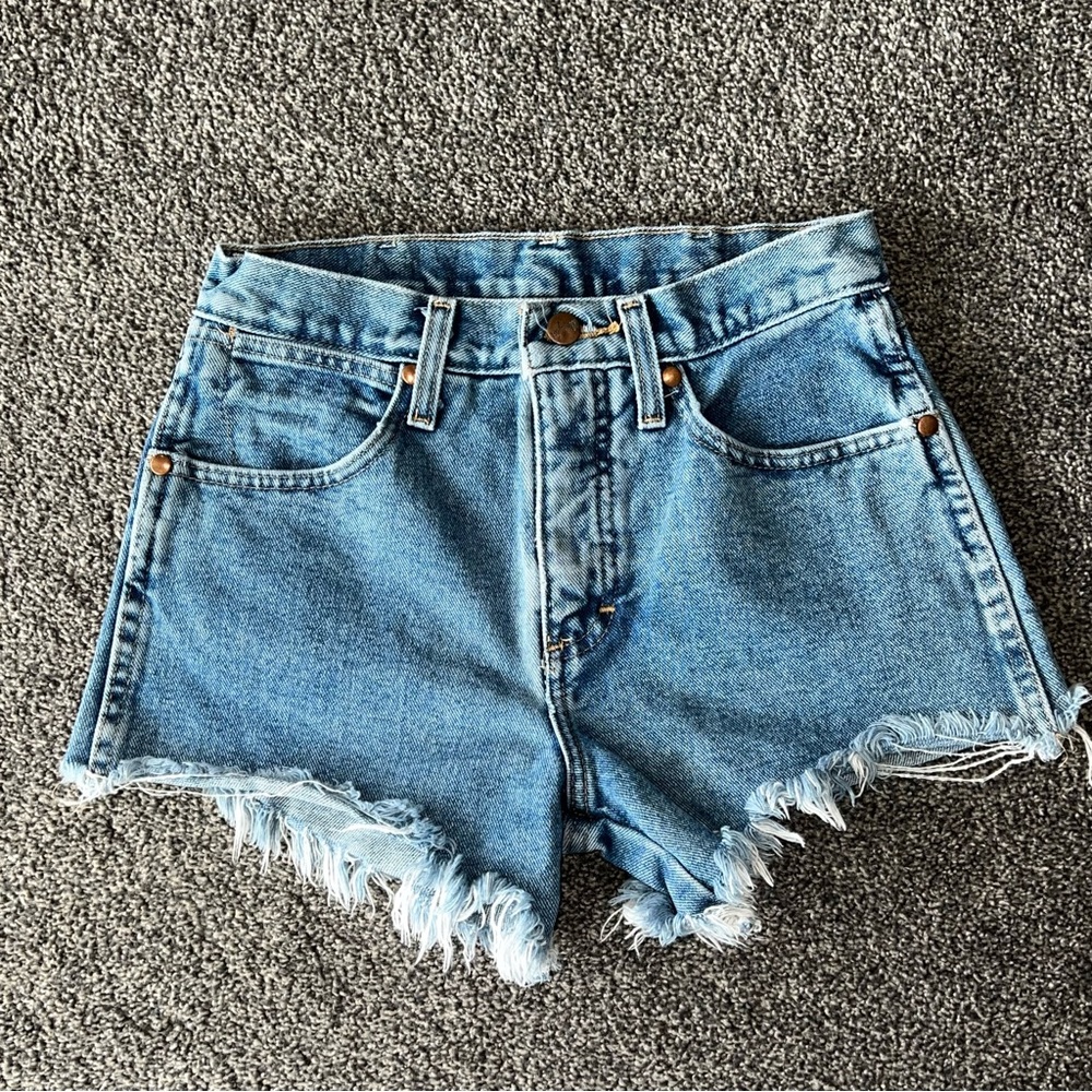 SOLD! Wrangler Light Blue Frayed Hem Denim Shorts